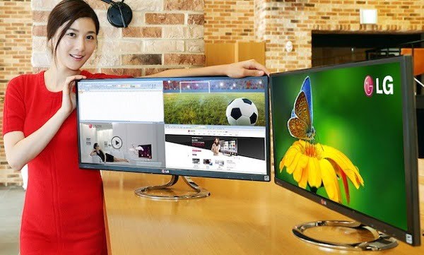 LG EA93 UltraWide 29-inch monitor